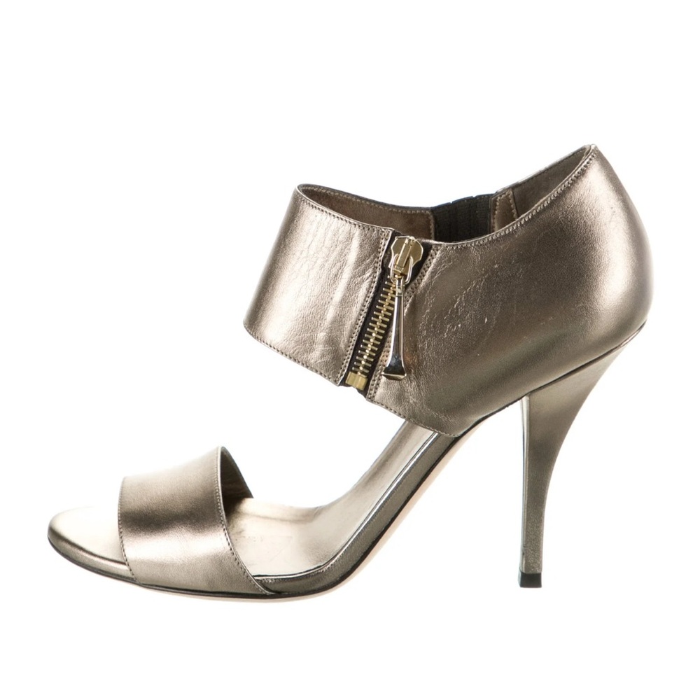 Gucci metallic heels